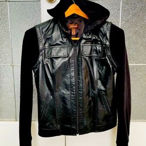 🖤 Black leather Danier jacket with removable cotton hood and sleeves 🖤